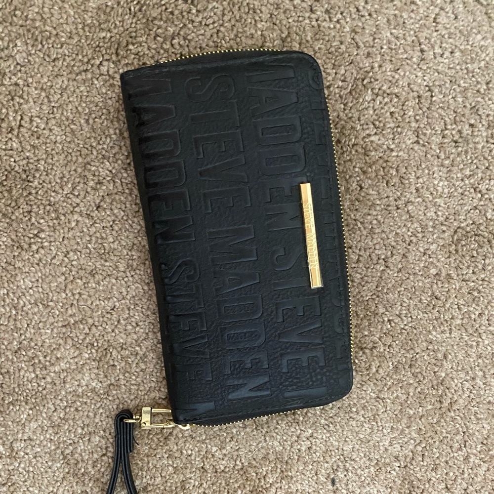Steve Madden wallet